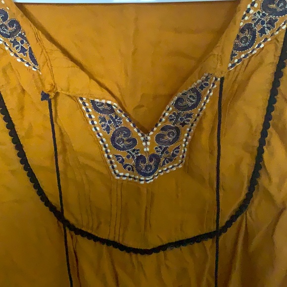 Beautiful boho yellow blouse - Picture 3 of 4